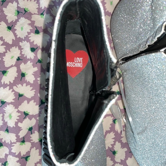 New LOVE MOSCHINO Argento Silver Glitter Ankle Booties - Picture 5 of 6